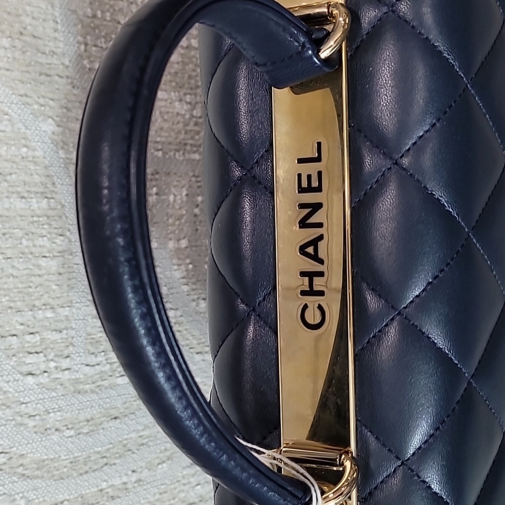 Chanel Trendy CC Large Navy Quilted Shoulder Bag - Picture 14 of 14